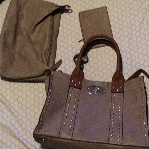 Sold sold - Picture 2 of 2